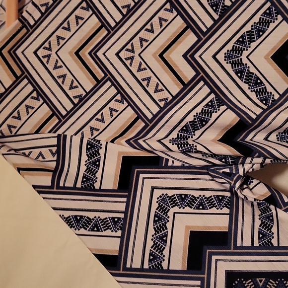 NAIF blouse - Picture 8 of 12